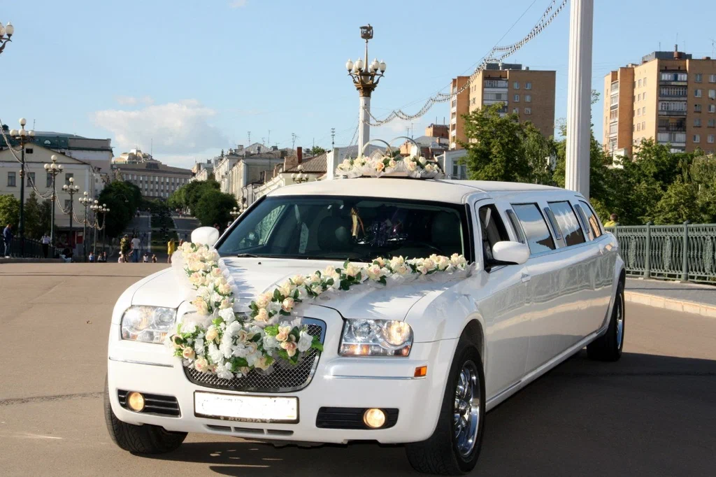 Midwest Limousine Wedding Limo Rental Kasson ser1 27