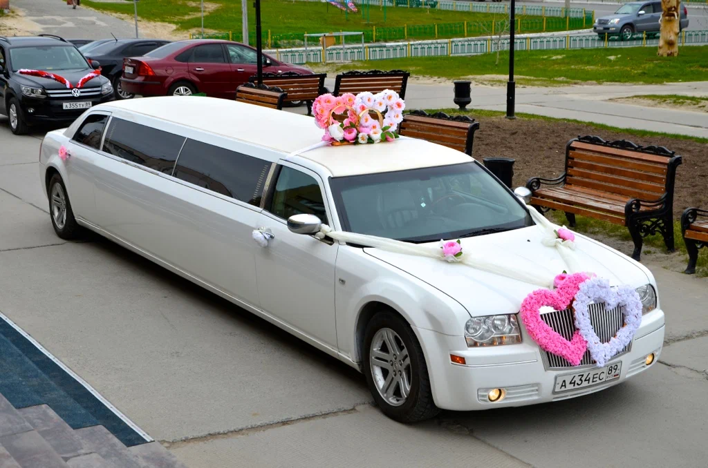 Midwest Limousine Wedding Limo Rental Kasson ser2 37
