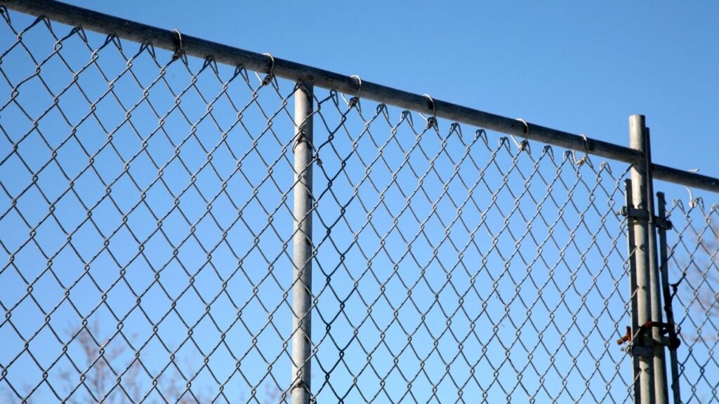 chain link fence materials