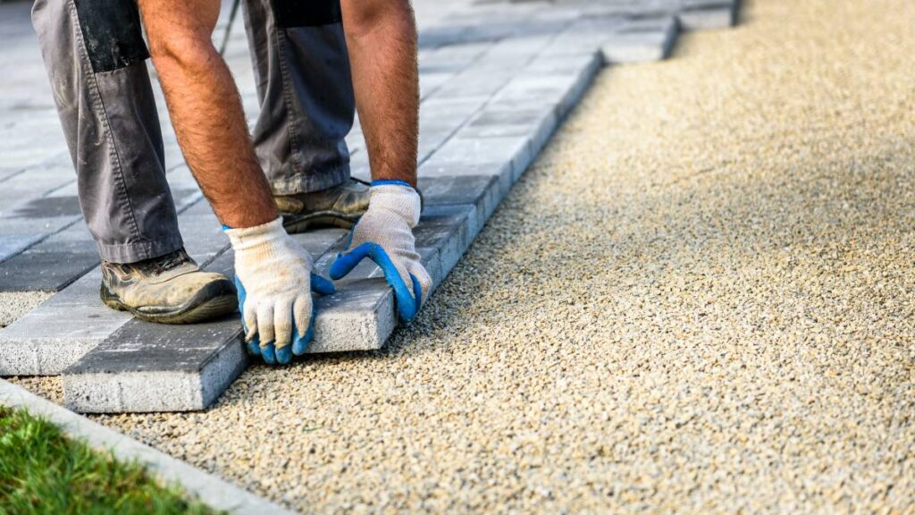1628062969494 driveway paving