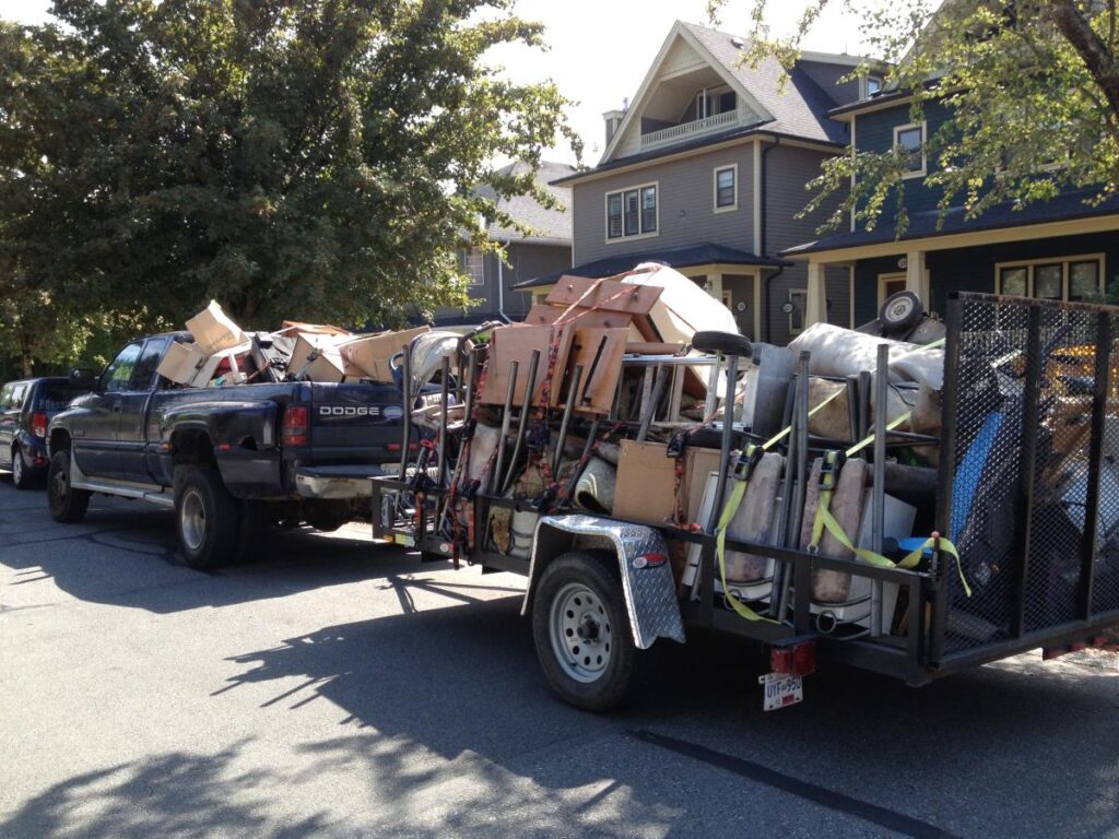 Truck load of junk 789169 large