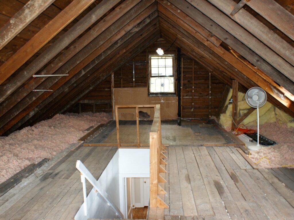 DRMR112 Attic before s4x3.jpg.rend .hgtvcom.1280.960