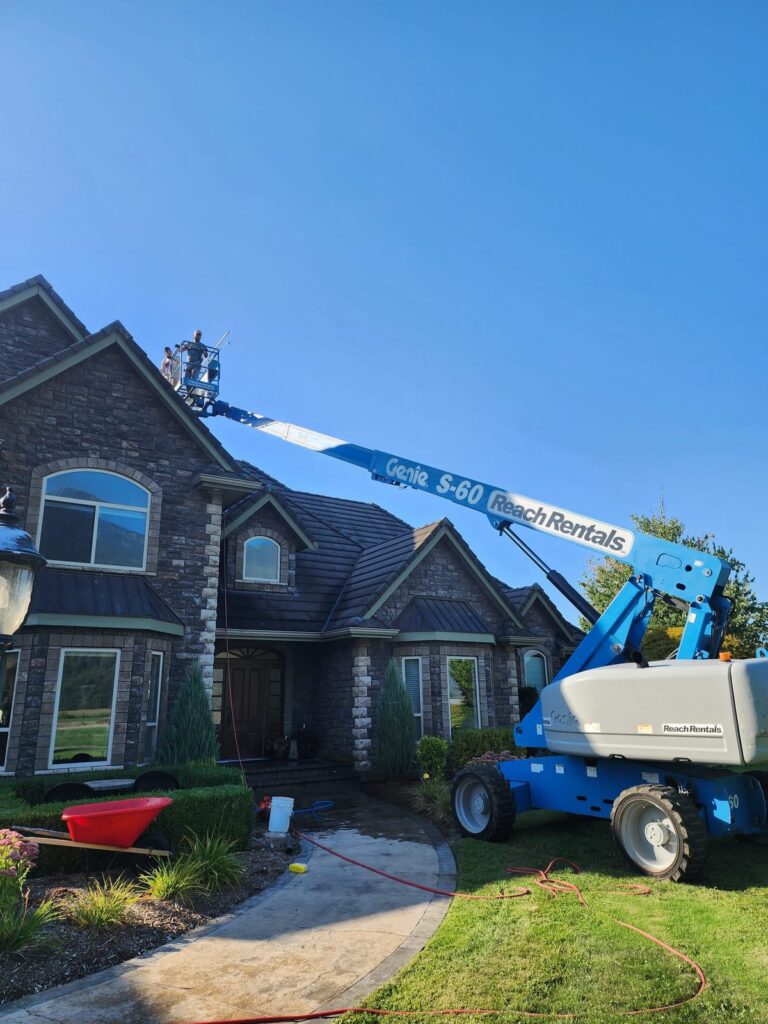 exterior cleaning lift abbotsford